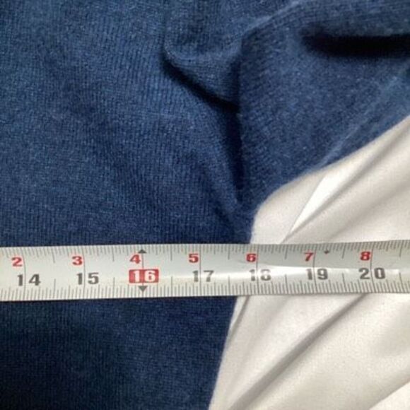 Dunedin V-Neck Jumper  100% Cashmere Sweater Sz L Heritage of Scotland Astral $2 - Picture 7 of 8